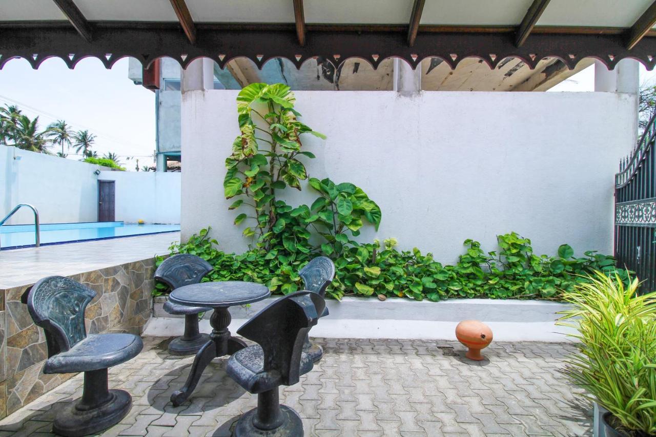 Hotel By The C Uswetakeiyawa Exterior foto